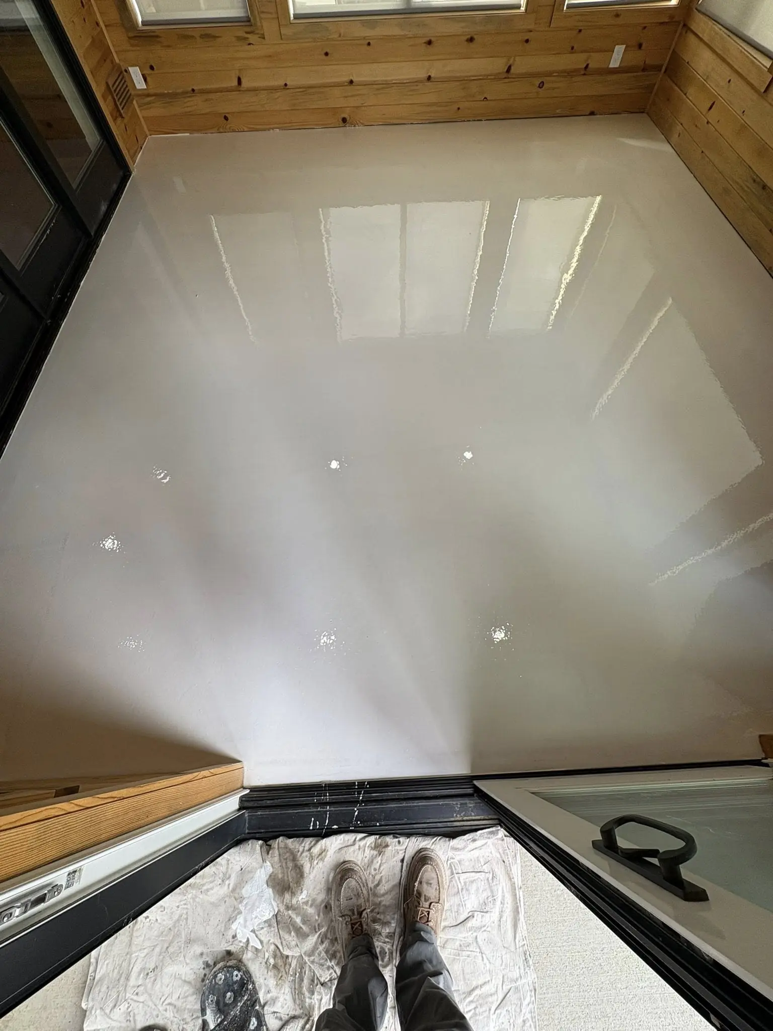 Flake epoxy garage floor in Highlands Ranch home