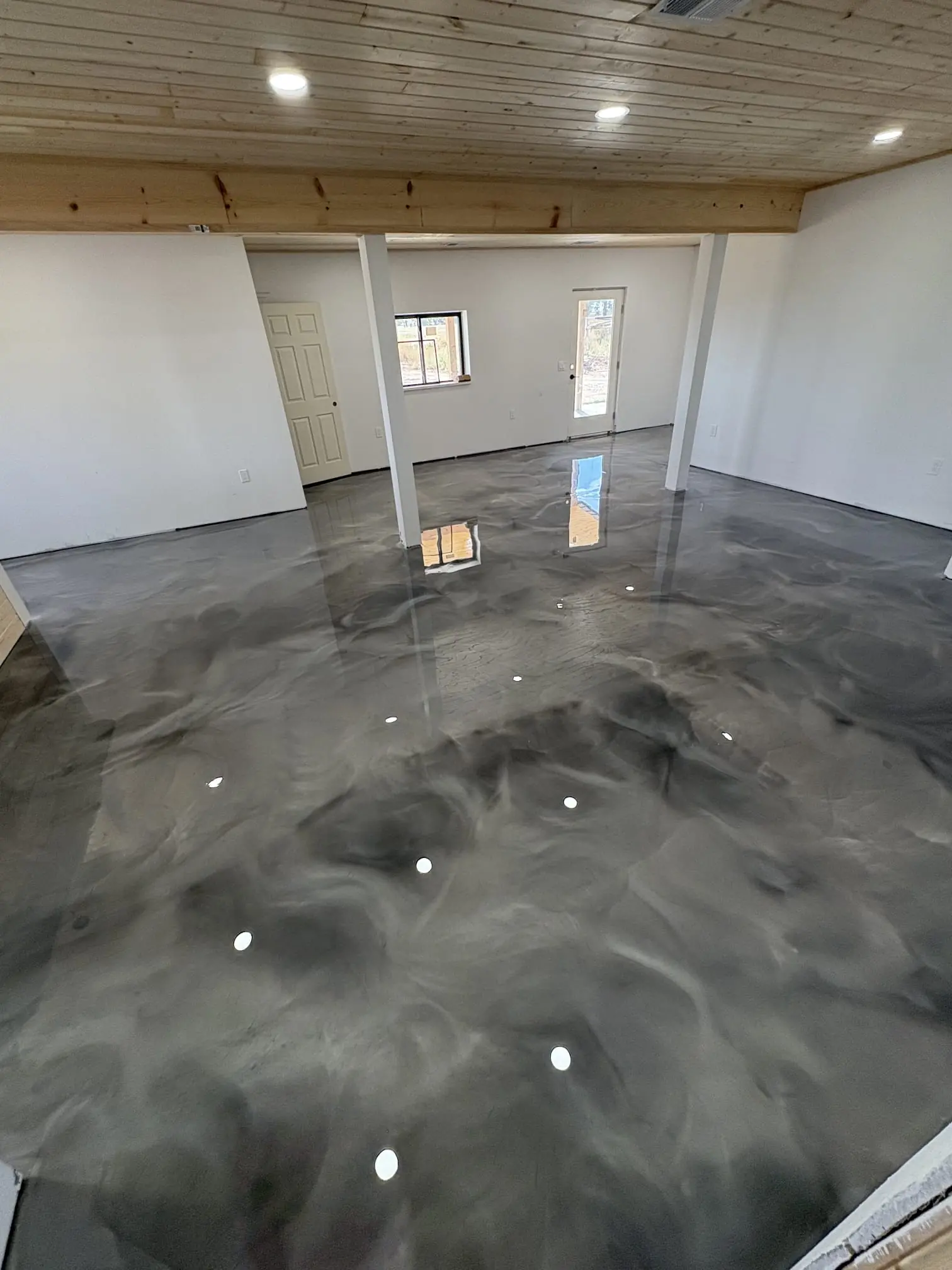 Cannabis grow room flooring installation